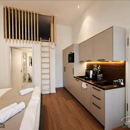 Homely - Urban Appartement *